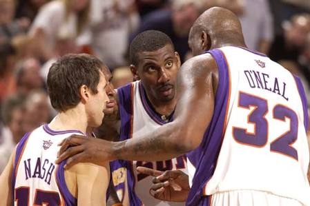 黄蜂队通过 黄蜂队通过