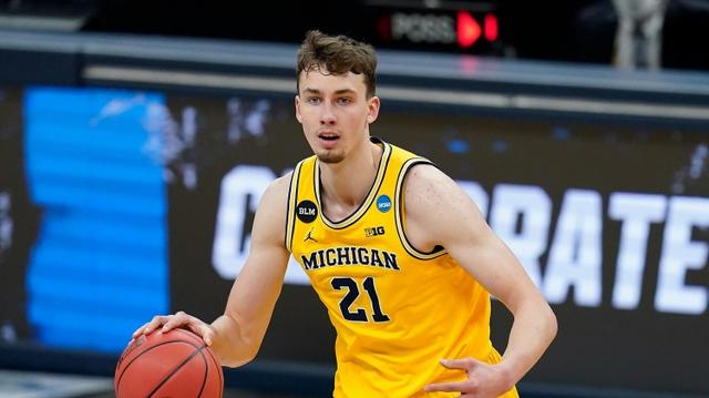 尤其在大赛 尤其在大赛