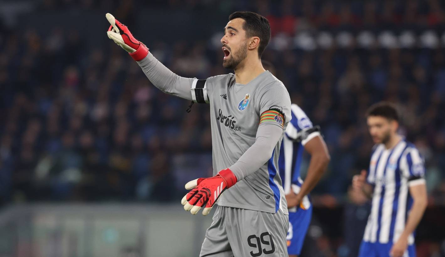 突破四强 突破四强