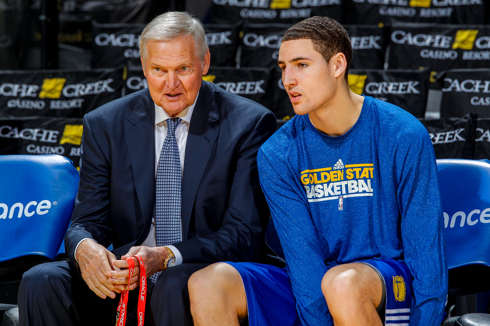 里反而会抬 里反而会抬