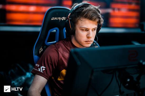 更是一堂关 更是一堂关